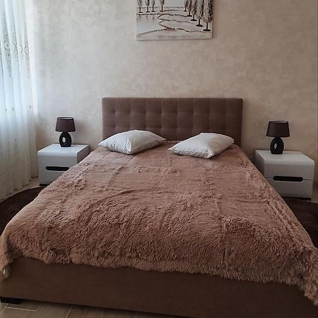 Апартаменти Квартира Chortkiv Bagian luar foto
